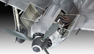 REVELL (1/32) Fw190 A-8/R-2 "Sturmbock"