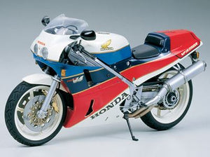 TAMIYA (1/12) Honda VFR750R