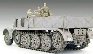 TAMIYA (1/35) German 18-Ton Heavy Half-Track FAMO