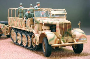 TAMIYA (1/35) Schwerer Zugkraftwagen 18t "FAMO" und Tiefladeanhänger für Pz.Kpfw. Sd.Ah.116