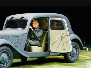 TAMIYA (1/35) Citroen Traction 11CV - Staff Car
