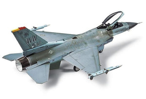 TAMIYA (1/72) Lockheed Martin F-16CJ Block 50 Fighting Falcon