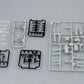 TRUMPETER (1/35) Modern US Army Armor Crewman & Infantry