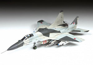 ZVEZDA (1/72) Russisches Jagdflugzeug MiG-29 SMT